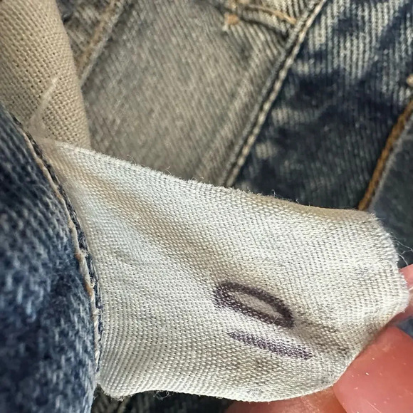 Vintage Wrangler High Rise Jeans Shorts Women's 10 Blue Denim Western Festival - Picture 3 of 6